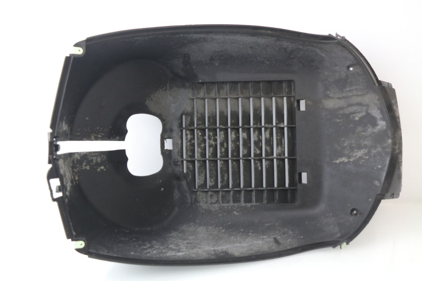 photo de RADIATOR GRILLE PEUGEOT SATELIS COMPRESSOR K15 125 (2006 - 2009)