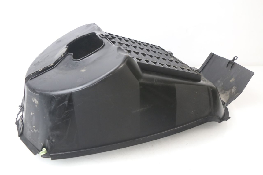 photo de RADIATOR GRILLE PEUGEOT SATELIS COMPRESSOR K15 125 (2006 - 2009)