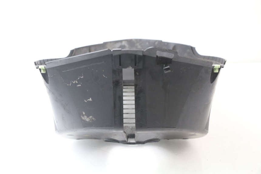 photo de RADIATOR GRILLE PEUGEOT SATELIS COMPRESSOR K15 125 (2006 - 2009)