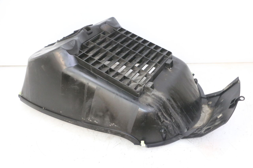 photo de RADIATOR GRILLE PEUGEOT SATELIS COMPRESSOR K15 125 (2006 - 2009)