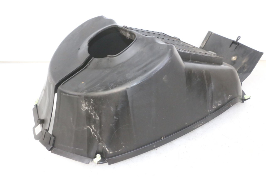 photo de RADIATOR GRILLE PEUGEOT SATELIS COMPRESSOR K15 125 (2006 - 2009)