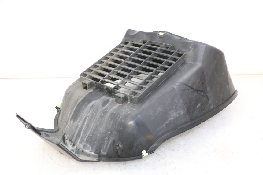 photo de RADIATOR COVER PEUGEOT SATELIS 250 (2006 - 2012)