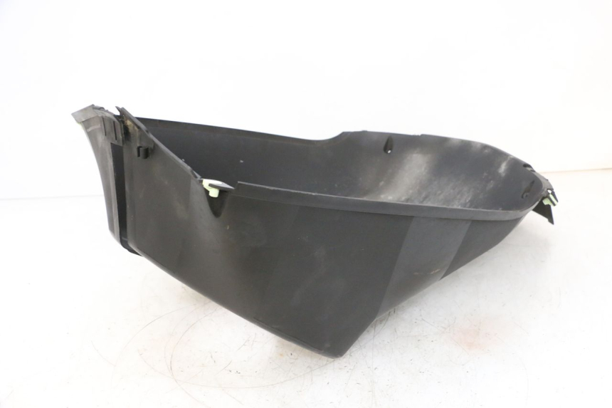 photo de RADIATOR COVER PEUGEOT SATELIS 125 (2013 - 2018) - Product overview