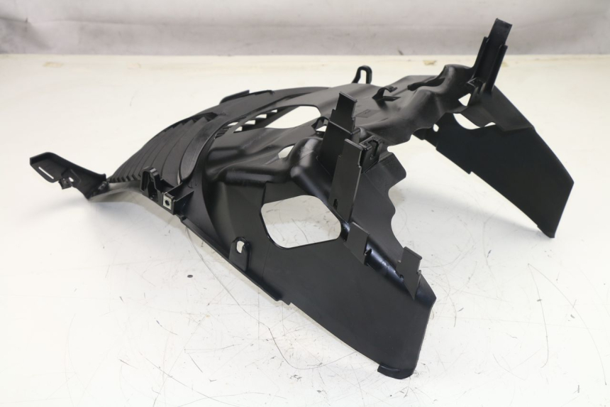 photo de RADIATOR COVER YAMAHA X-MAX ABS 125 (2010 - 2014)