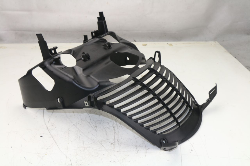 photo de RADIATOR COVER YAMAHA X-MAX ABS 125 (2010 - 2014)