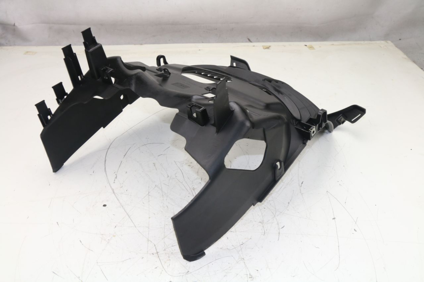 photo de RADIATOR COVER YAMAHA X-MAX ABS 125 (2010 - 2014)