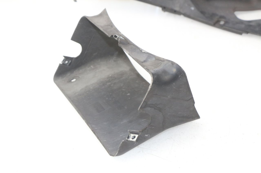 photo de RADIATOR GRILLE YAMAHA X-MAX XMAX 125 (2010 - 2014)