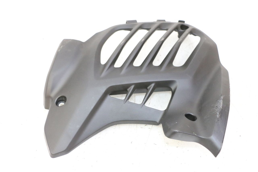 photo de RADIATOR COVER YAMAHA XMAX X-MAX 125 (2021 - 2025)