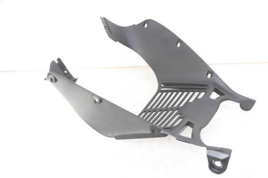 photo de RADIATOR COVER HONDA XLV VARADERO 125 (2000 - 2006)