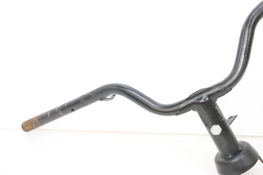 photo de HANDLEBAR PEUGEOT SATELIS 125 (2013 - 2018) - Surface and material condition