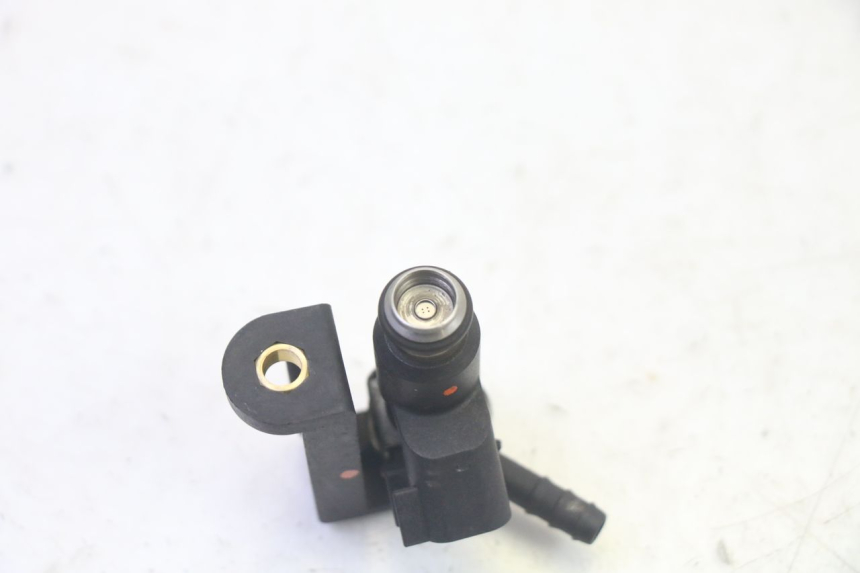 photo de FUEL INJECTOR QUADRO 4 4D 350 (2015 - 2018)