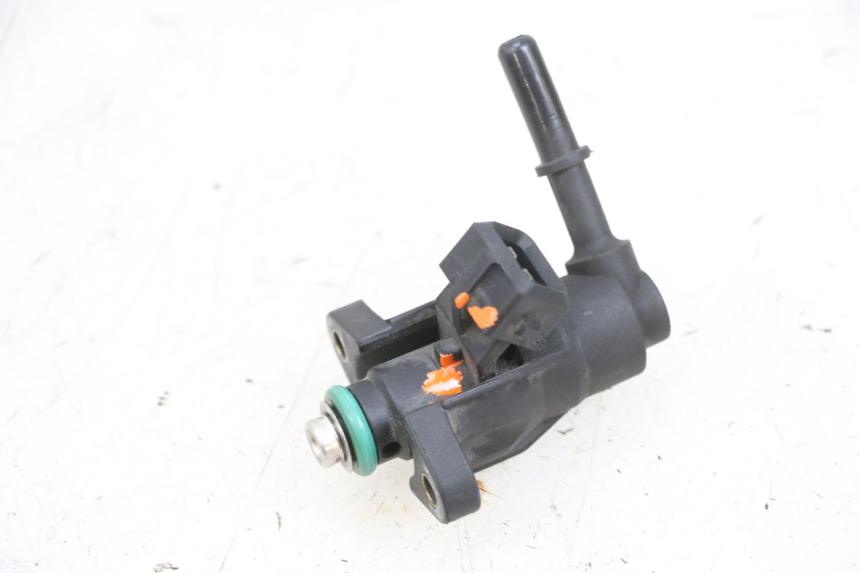 photo de FUEL INJECTOR KSR CODE 125 (2018 - 2020) - Fixing points details
