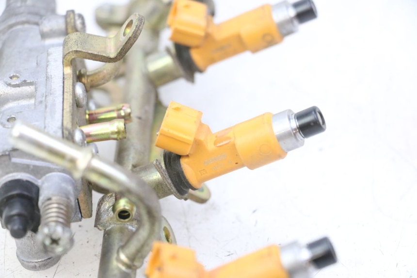 photo de FUEL INJECTOR YAMAHA FZ6 N FAZER 600 (2004 - 2006)