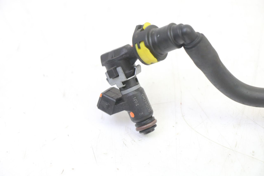 photo de FUEL INJECTOR PIAGGIO MP3 HPE 310 (2024 - 2025)