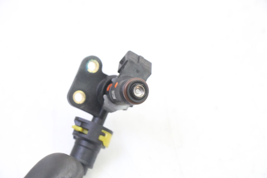 photo de FUEL INJECTOR PIAGGIO MP3 HPE 310 (2024 - 2025)
