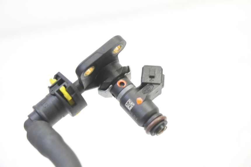 photo de FUEL INJECTOR PIAGGIO MP3 HPE 310 (2024 - 2025)