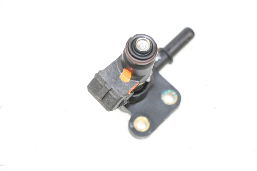 photo de FUEL INJECTOR PIAGGIO MP3 HPE 300 (2019 - 2026) - Component detail