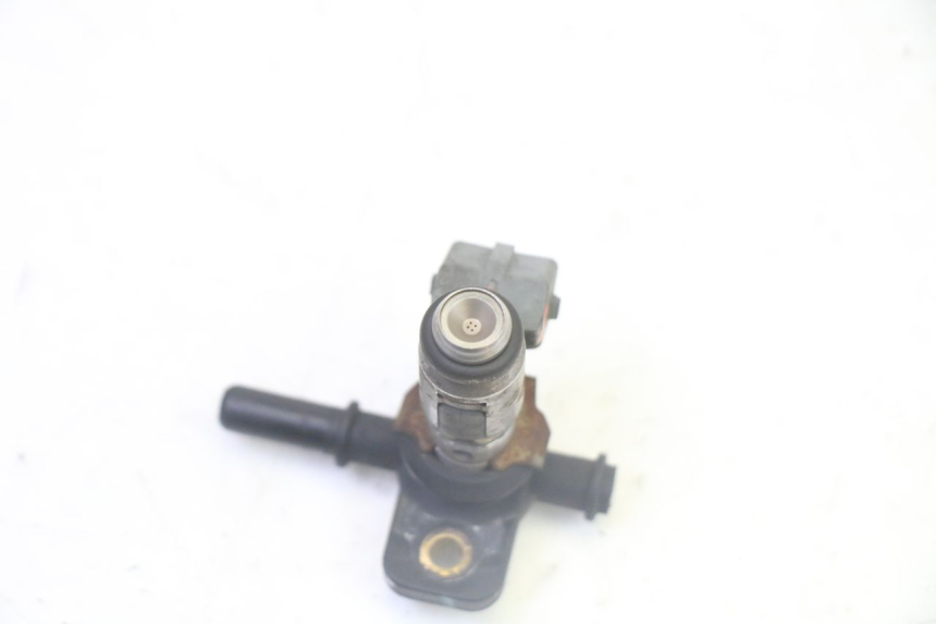 photo de FUEL INJECTOR PIAGGIO MP3 500 (2011 - 2015) - Product overview