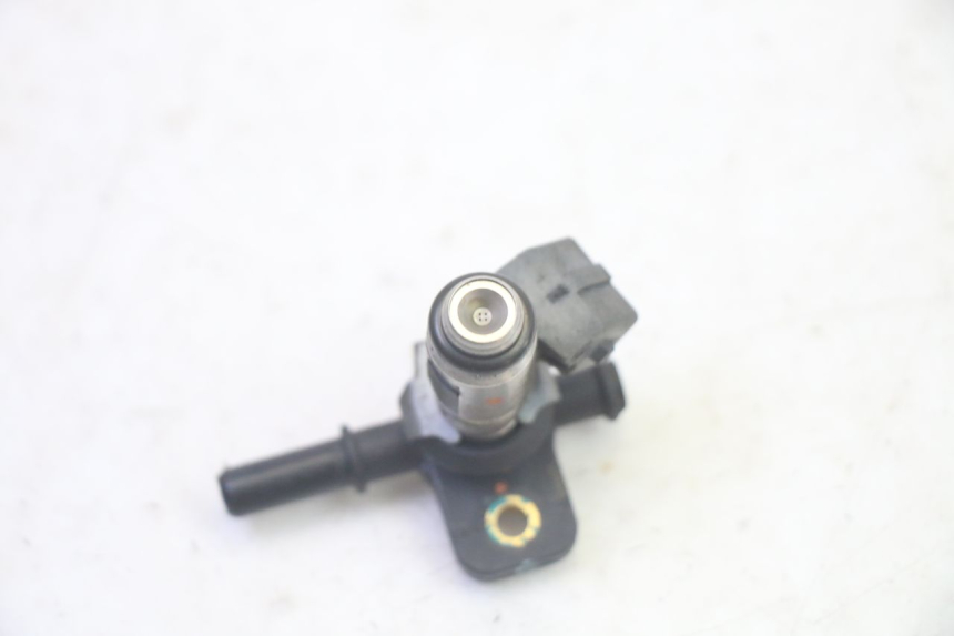 photo de FUEL INJECTOR PIAGGIO MP3 500 (2016 - 2018) - Product overview