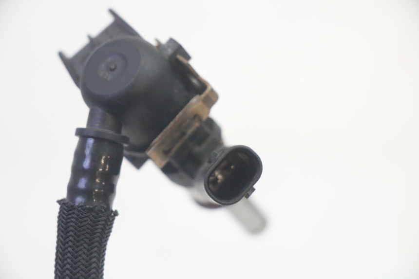 photo de FUEL INJECTOR BMW R GS 1250 (2021 - 2024) - Fixing points details