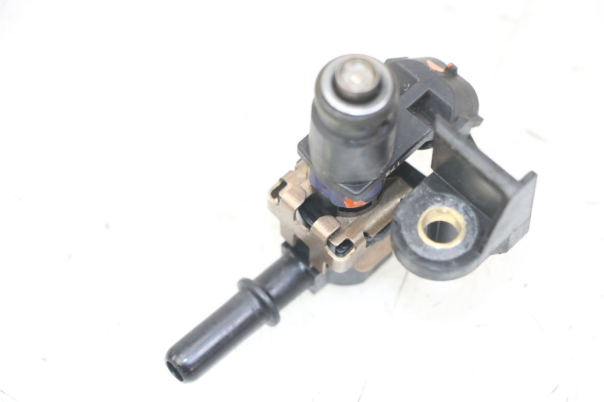 photo de FUEL INJECTOR PEUGEOT SATELIS 125 (2013 - 2018)