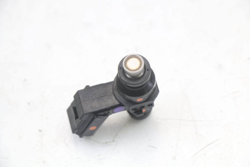 photo de FUEL INJECTOR SUZUKI BURGMAN 125 (2018 - 2021)