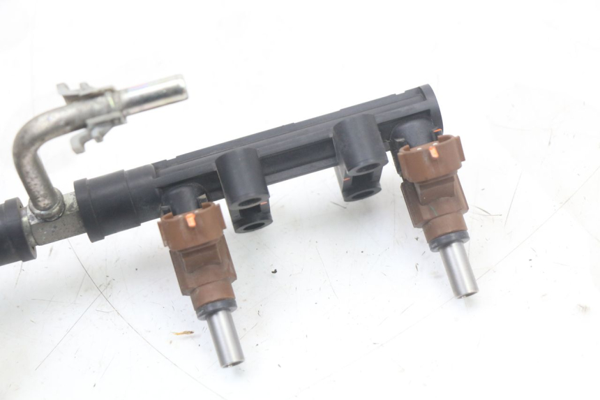 photo de FUEL INJECTOR SUZUKI GSR 750 (2011 - 2017)