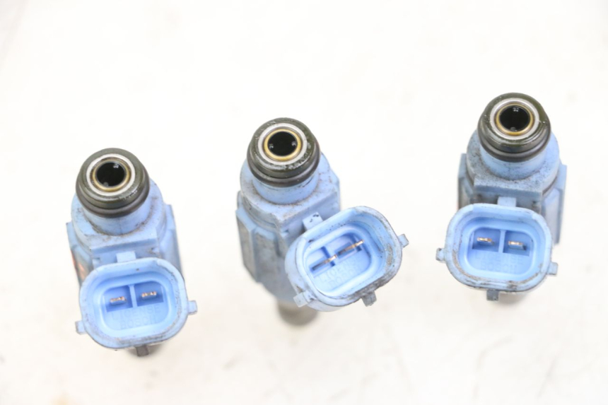 photo de FUEL INJECTOR SUZUKI GSX F GSXF 650 (2007 - 2015)