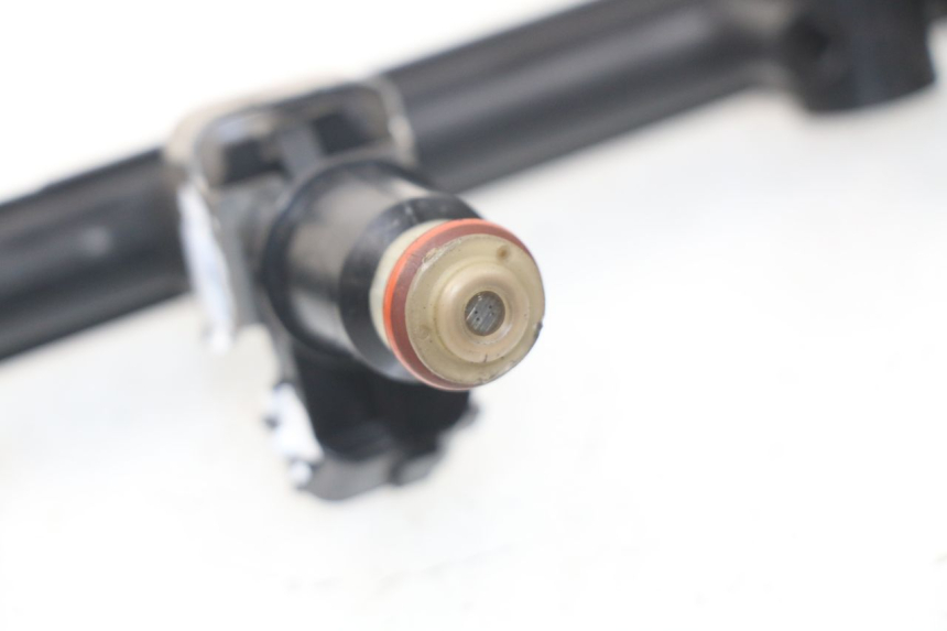 photo de FUEL INJECTOR TRIUMPH SPRINT ST ABS 1050 (2005 - 2007)