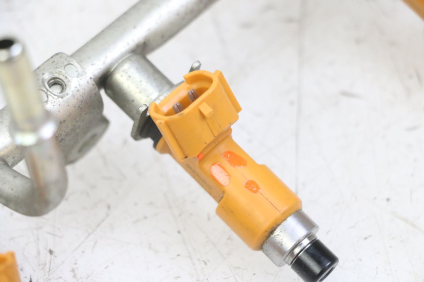 photo de FUEL INJECTOR YAMAHA XJ6 ABS 600 (2008 - 2016)