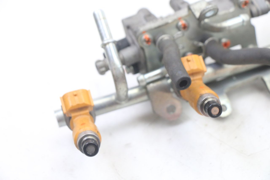 photo de FUEL INJECTOR YAMAHA FZ6 FAZER S2 600 (2007 - 2011)