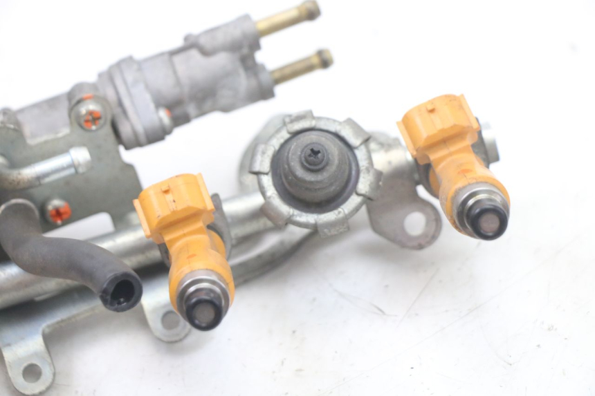 photo de FUEL INJECTOR YAMAHA FZ6 FAZER S2 600 (2007 - 2011)