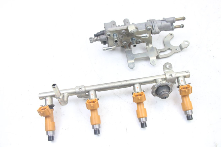 photo de FUEL INJECTOR YAMAHA XJ6 600 (2008 - 2016)