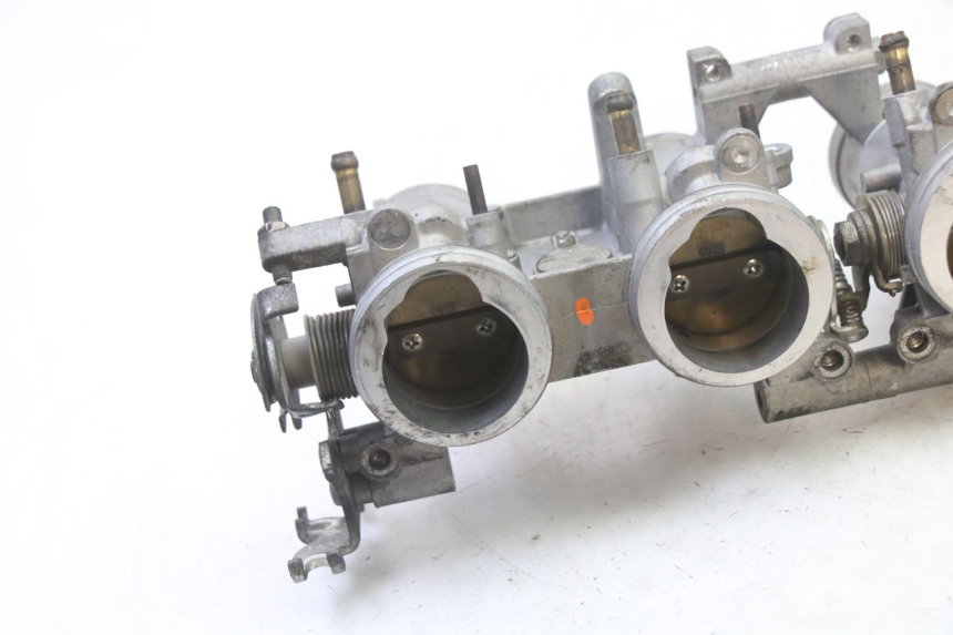 photo de INJECTION THROTTLE BODIES YAMAHA FZ6 FAZER S2 600 (2007 - 2011)