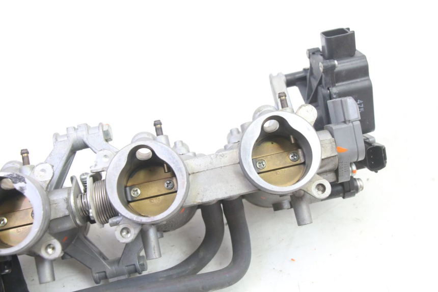photo de INJECTION THROTTLE BODIES SUZUKI GSR 750 (2011 - 2017)