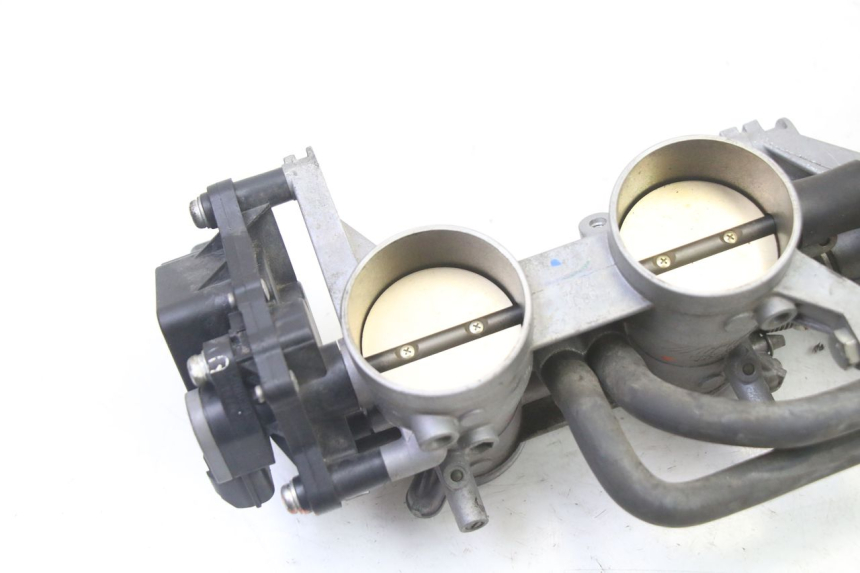 photo de INJECTION THROTTLE BODIES SUZUKI GSR 750 (2011 - 2017)