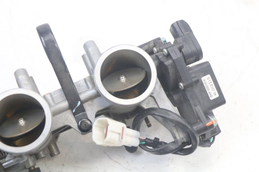 photo de INJECTION THROTTLE BODIES KAWASAKI ER-6 ER6 N 650 (2012 - 2016)