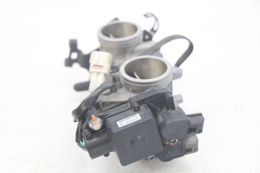 photo de INJECTION THROTTLE BODIES KAWASAKI ER-6 ER6 N 650 (2012 - 2016)