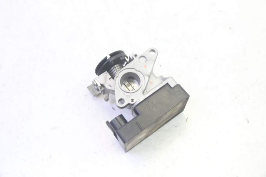 photo de INJECTION PEUGEOT KISBEE 4T 50 (2018 - 2022) - Alternative perspective