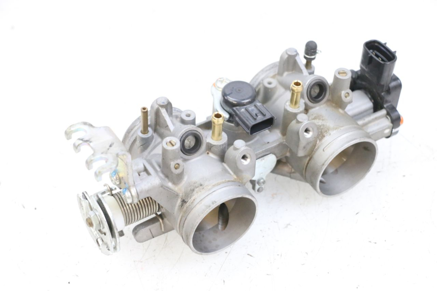 photo de INJECTION THROTTLE BODIES YAMAHA MT-07 MT07 ABS 700 (2018 - 2020) - Alternative perspective