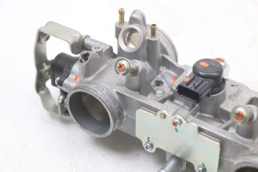 photo de INJECTION THROTTLE BODIES ROYAL ENFIELD CONTINENTAL GT 650 (2019 - 2024)