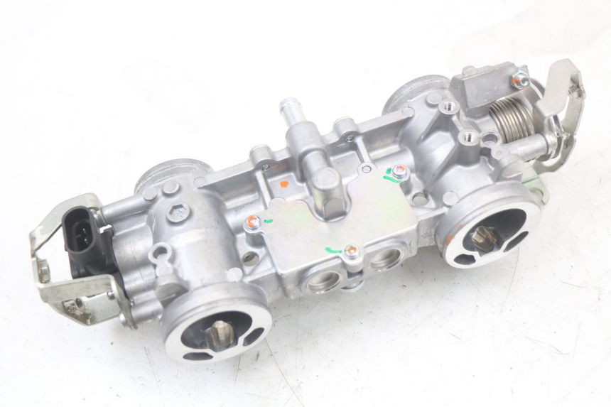 photo de INJECTION THROTTLE BODIES ROYAL ENFIELD CONTINENTAL GT 650 (2019 - 2024)