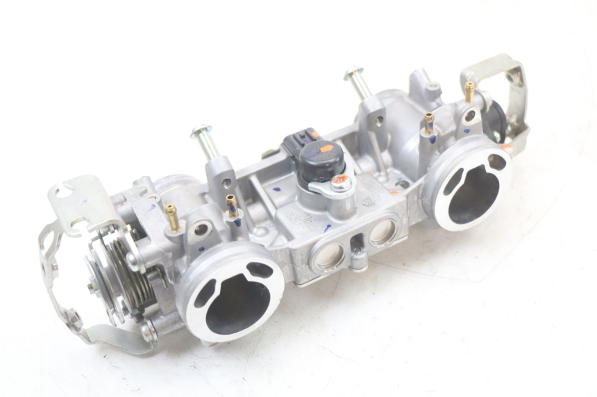 photo de INJECTION THROTTLE BODIES ROYAL ENFIELD CONTINENTAL GT 650 (2019 - 2024)