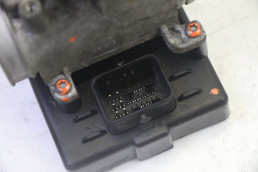 photo de INJECTION THROTTLE BODIES PEUGEOT SATELIS 125 (2010 - 2012)