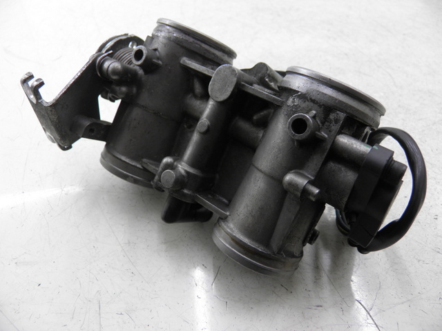 photo de INJECTION THROTTLE BODIES SUZUKI BURGMAN EXECUTIVE 650 (2008 - 2010)