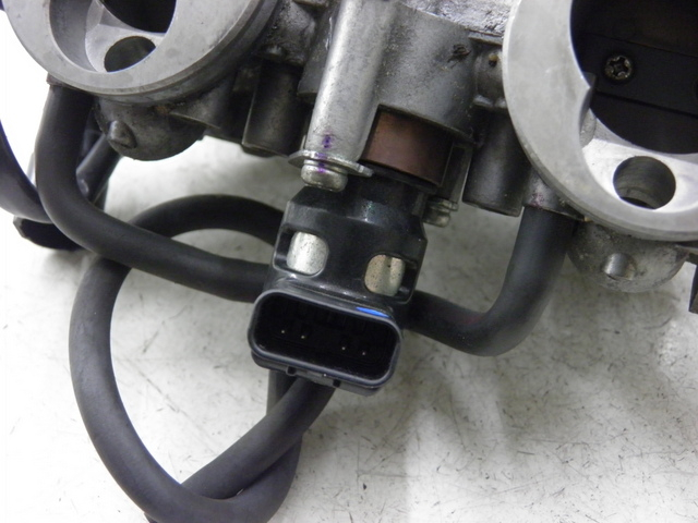 photo de INJECTION THROTTLE BODIES SUZUKI BURGMAN EXECUTIVE 650 (2008 - 2010)