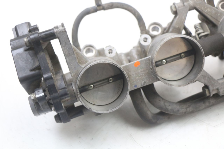 photo de INJECTION THROTTLE BODIES SUZUKI GSR 750 (2011 - 2017)