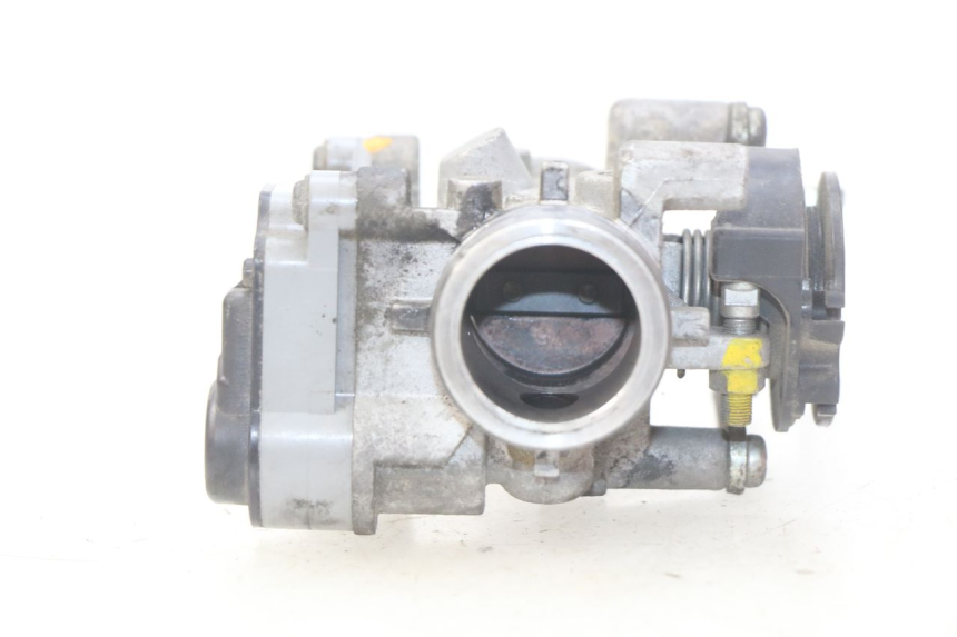 photo de INJECTION SUZUKI SIXTEEN 125 (2008 - 2010)