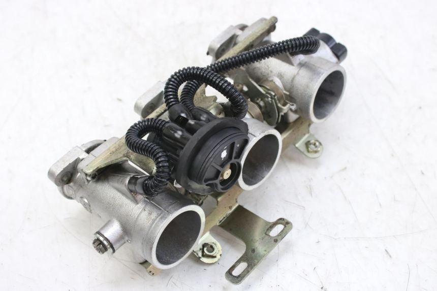 photo de INJECTION TRIUMPH SPRINT ST 955 (1999 - 2001)