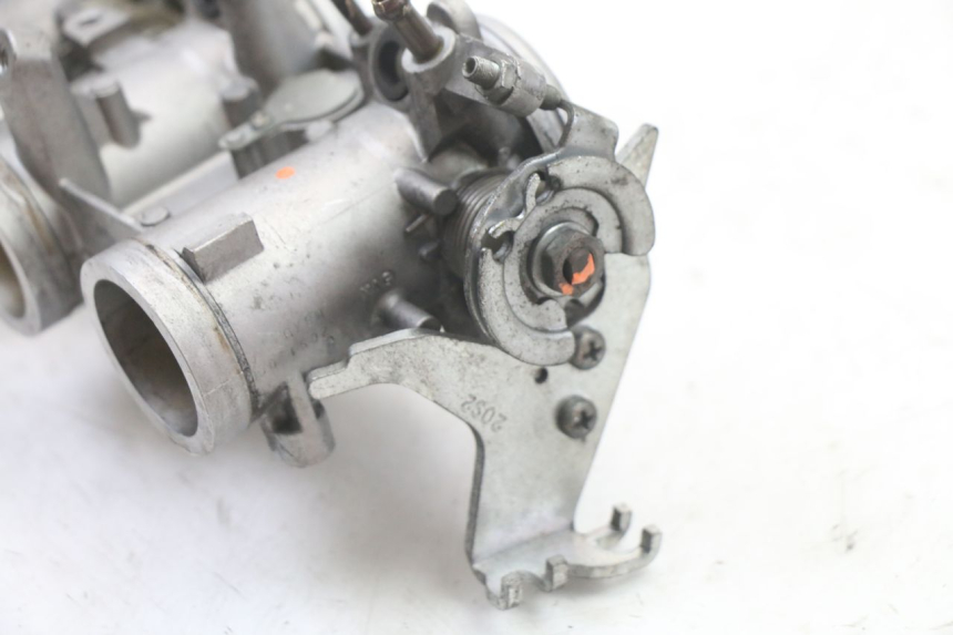 photo de INJECTION THROTTLE BODIES YAMAHA XJ6 600 (2008 - 2016)